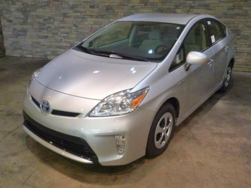 2014 toyota prius two