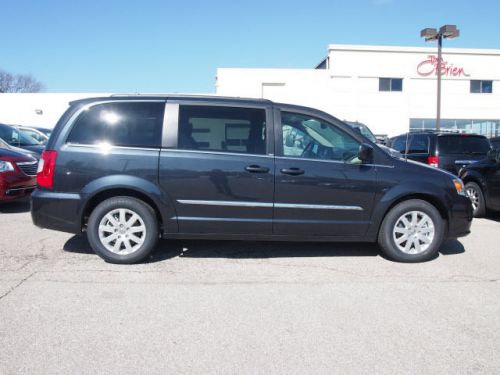 2014 chrysler town & country touring