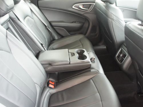 2015 Chrysler 200 C, US $32,125.00, image 5