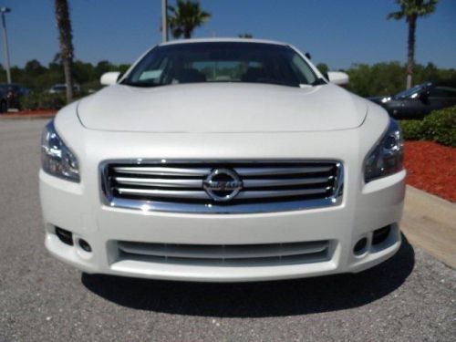 2014 nissan maxima s