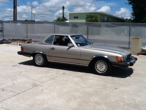 1988 mercedes 560sl, 100k, hard top, new conv. top &amp; seats, nr