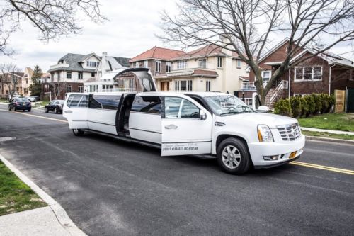 2007 cadillac escalade limousine