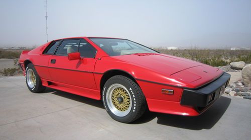 Lotus esprit 1986 turbo s3