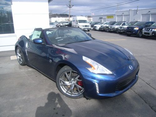 2013 nissan 370z touring convertible 2-door 3.7l