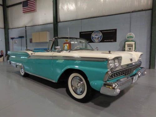 1959 ford fairlane 500 galaxie skyliner retractable hardtop * gorgeous *