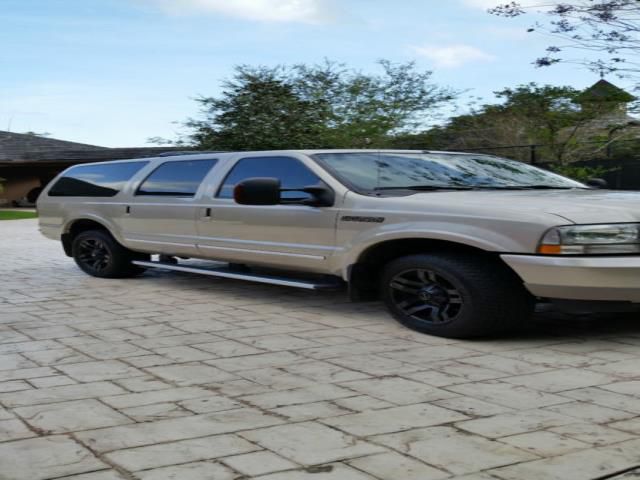 2004 - ford excursion