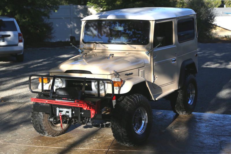 1976 toyota land cruiser fj40