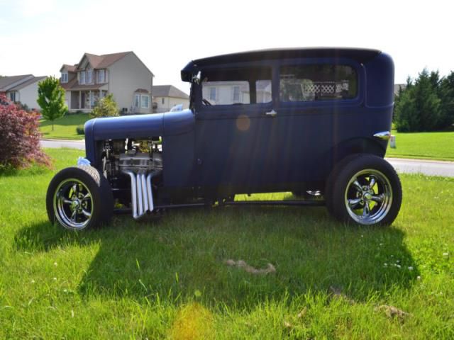 Ford: model a hot rod