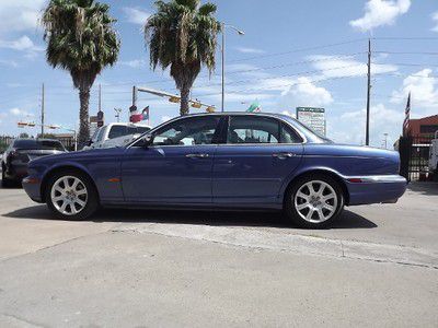 2004  jaguar xj8 vanden plas accident free fully loaded nav./dvd mint