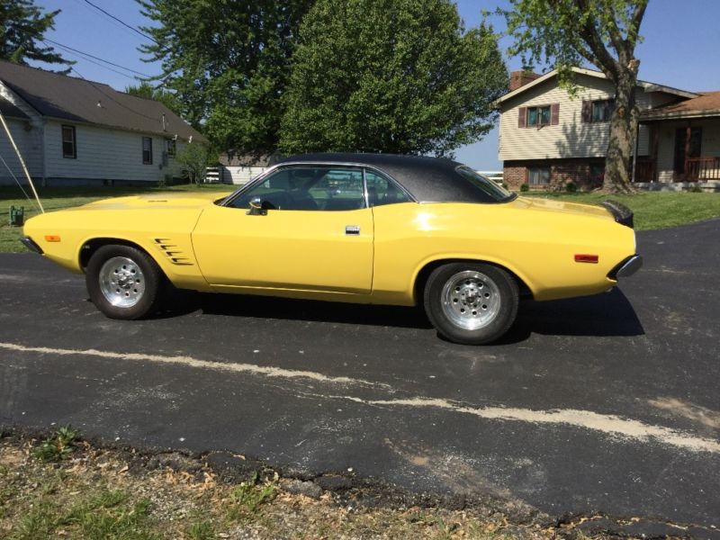 1973 dodge challenger hard top