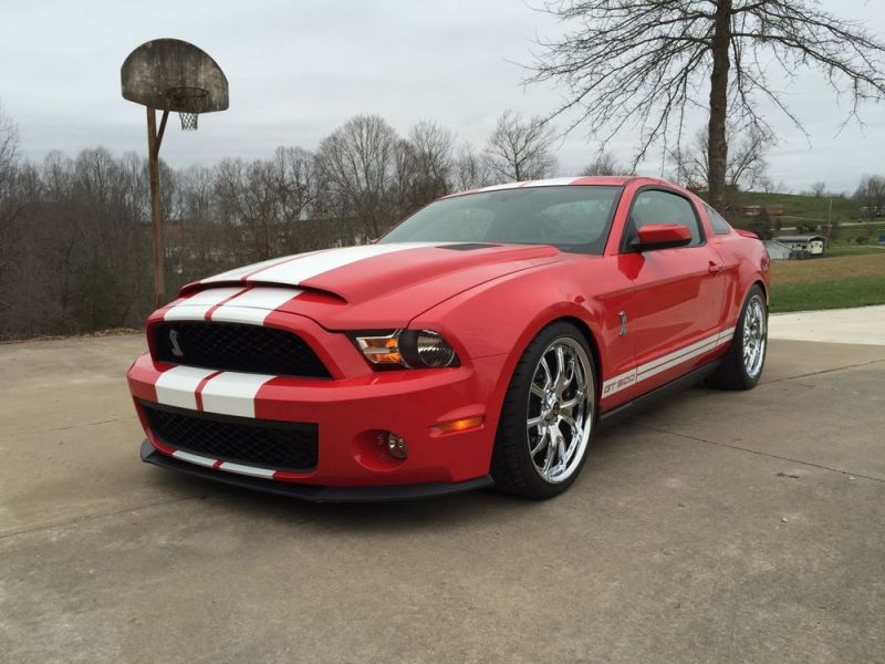 2010 ford mustang