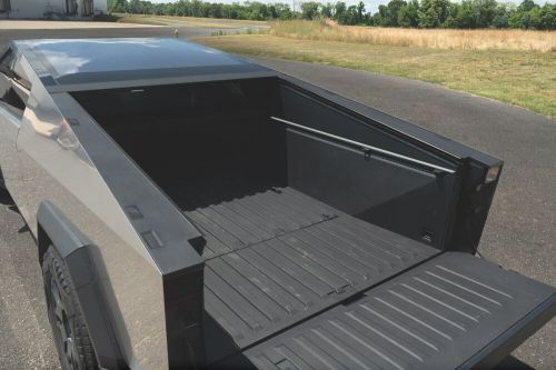 2024 Tesla Cybertruck 1-OWNER * ONLY 130 MILES, US $109,999.00, image 6