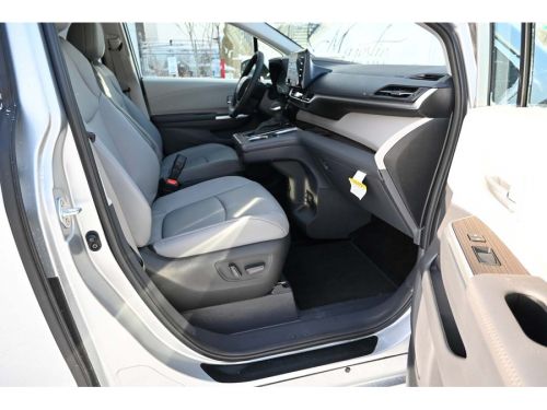 2023 Toyota Sienna XLE PLUS Mobility Handicap Van Handicap, US $84,999.00, image 9