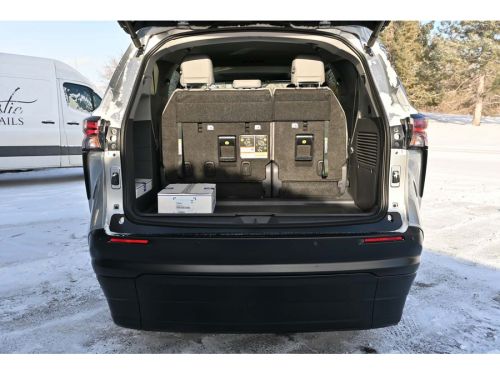 2023 Toyota Sienna XLE PLUS Mobility Handicap Van Handicap, US $84,999.00, image 17