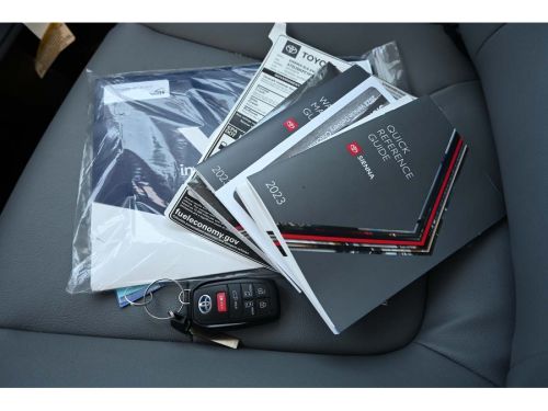 2023 Toyota Sienna XLE PLUS Mobility Handicap Van Handicap, US $84,999.00, image 30