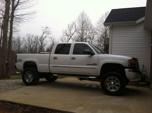 2004 gmc sierra 2500 hd sle crew cab pickup 4-door 6.6l lots of upgrades