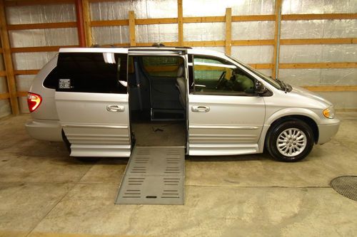 2004 chrysler town and country handicap wheelchair van entervan