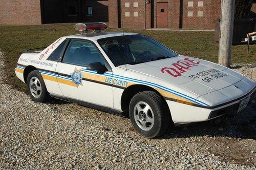 1984 pontiac fiero base coupe 2-door 2.5l