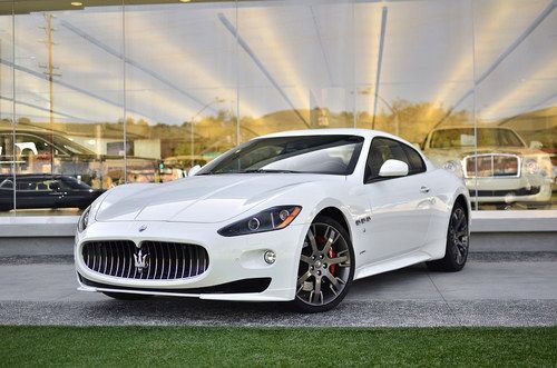 2012 maserati gran turismo sport