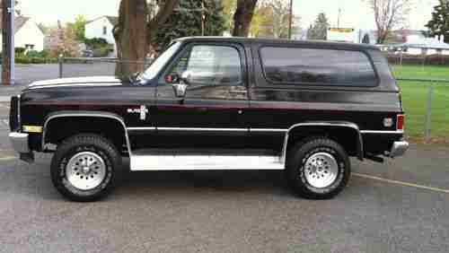 1982 CHEVY K-5 BLAZER RED INTERIOR NO RESERVE!!!!, image 3