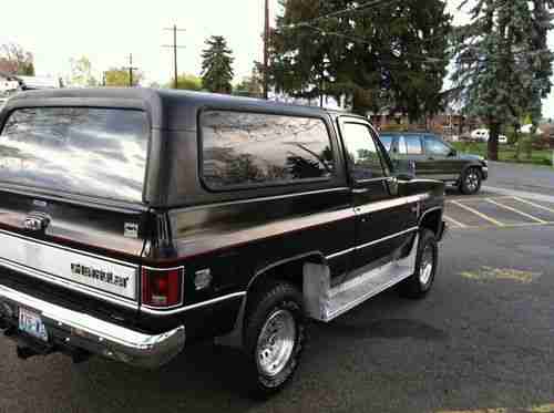1982 CHEVY K-5 BLAZER RED INTERIOR NO RESERVE!!!!, image 6