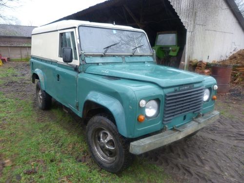 Land rover 1983 110 , defender van