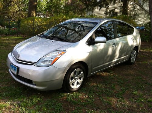 2008 toyota prius touring !!! navigation jbl sound bluetooth backup camera !!!