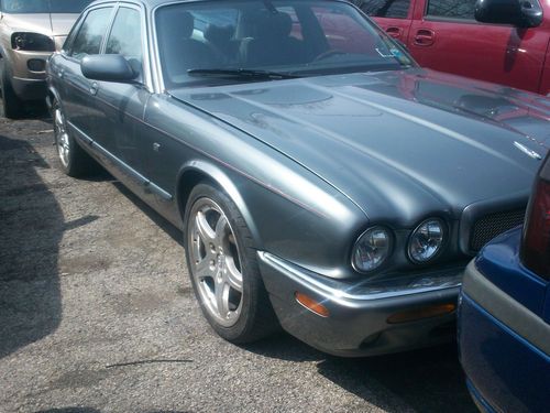2003 jaguar xjr supercharged v8 r1 flood salvage repairable nice