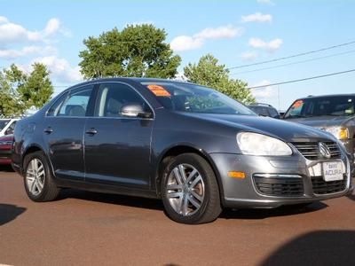 2005 95496 miles navigation system rear camera sedan 4door auto gray leather