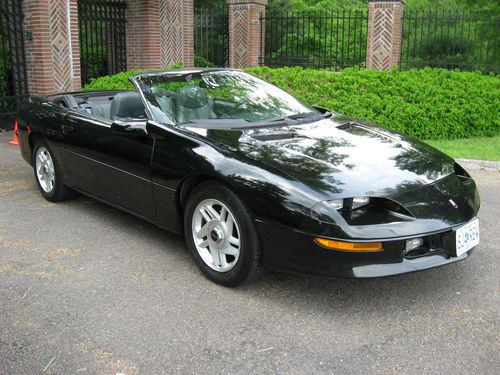 1995 chevrolet camaro base convertible 2-door 3.4l