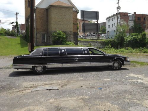 1996 cadillac fleetwood brougham limousine