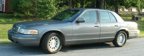 1999 ford crown victoria lx sedan 4-door 4.6l