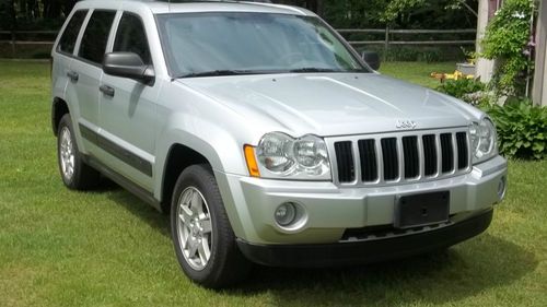 2005 jeep grand cherokee laredo sport utility 4-door 3.7l