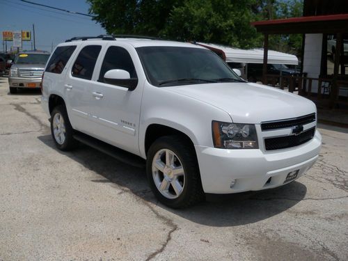 2007 tahoe lt...super clean..new tires..cold a/c..no issues..no reserve