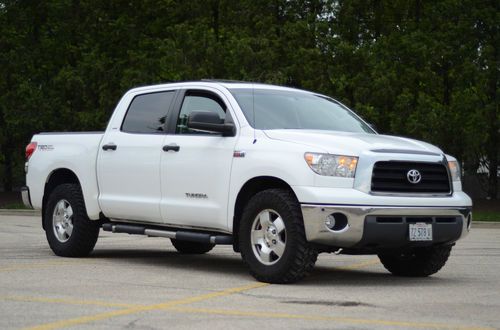 2008 toyota tundra sr5crewmax extended crew cab pickup 4-door 5.7l