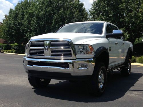 2010 dodge ram 2500 heavy duty laramie 6.7l cummins diesel, mega cab, nav!!!