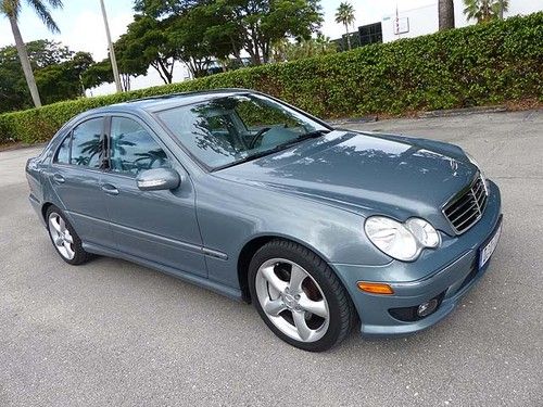 Extra nice 2005 c230 sport sedan - moonroof, automatic and more - florida car