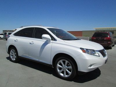 2010 white v6 automatic leather navigation sunroof miles:26k suv