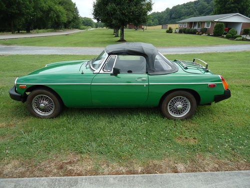 1977 mgb convertible very nice driver quality new top no reserve