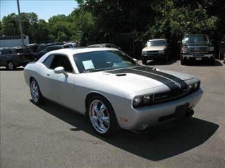 2008 dodge challenger srt8 automatic leather navigation sunroof heated seats