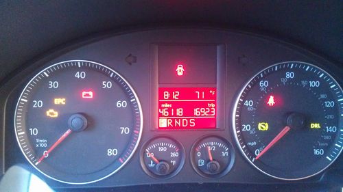 VW Jetta Wolfsburg Edition, Black 4dr Sedan - VERY GOOD condition (per Kelly BB), US $12,980.00, image 9
