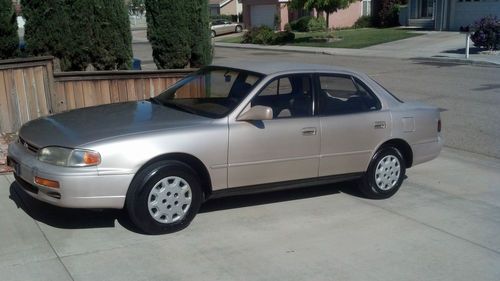 1995 toyota camry le sedan 4-door 2.2l runs&amp;drive great!!!!!!!!!!