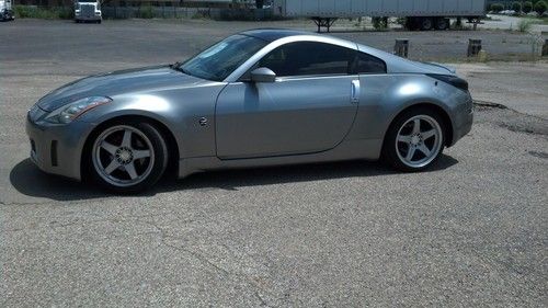 2003 nissan 350z nismo coupe 2-door 3.5l