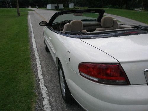 2004 CHRYSLER SEBRING CONVERTIBLE, WHITE, NEW TOP, image 4
