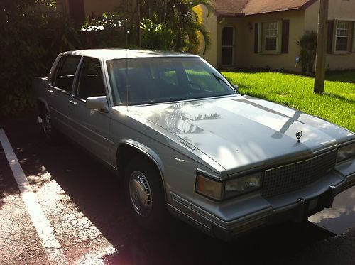 1988 cadillac deville 4d seadan