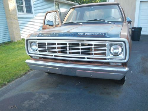 1976 dodge d-100 club cab pickup, 250hp, slant six three speed on column