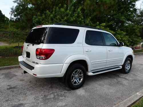 2005 toyota sequoia