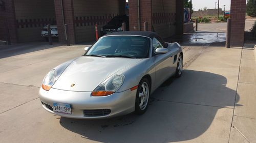 2000 porsche boxster roadster convertible 2-door 2.7l automatic