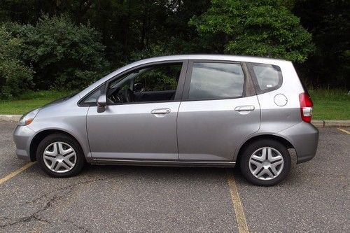 2008 honda fit base hatchback 4-door 1.5l