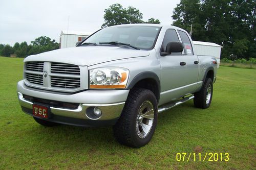 2006 dodge ram 1500 4w drive nitto tires silver sharp!! low miles